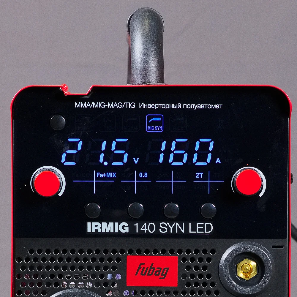 Сварочный полуавтомат FUBAG IRMIG 140 SYN LED с горелкой 150 А в комплекте